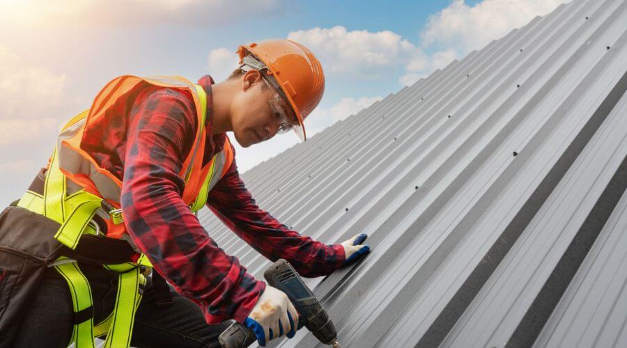 Professional Flat Roofing Installation in Brinkhaven, OH